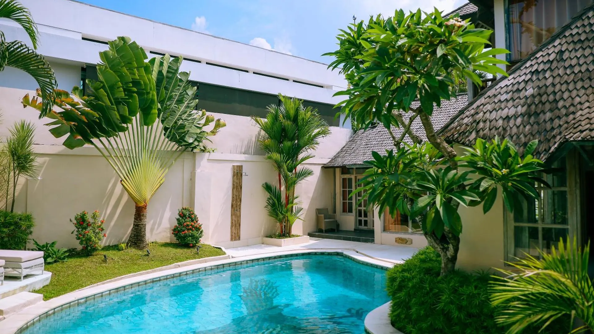 Villa Coconut Bali Seminyak  Seminyak (Bali)